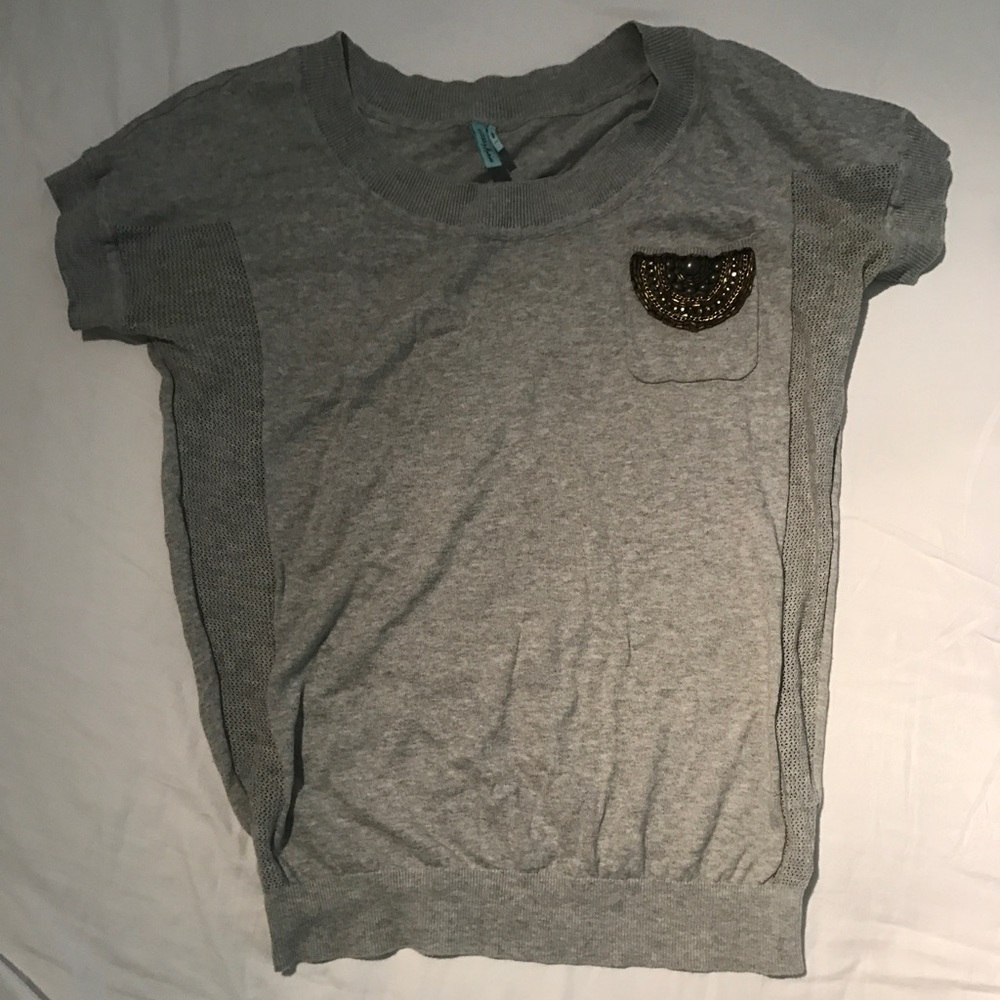 Tee - Picture 5 of 6